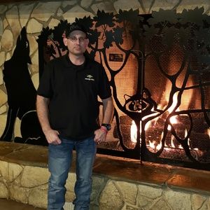 Meet your Posher, Larry